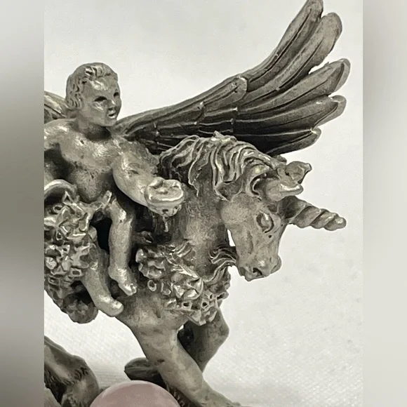 Vintage Comstock Pewter figure 2.25" Cherub on aUnicorn excellent condition - Picture 9 of 13
